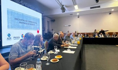 Empresarios y autoridades de Santa Fe se reúnen para impulsar el desarrollo productivo.