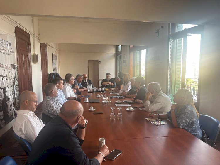Encuentro institucional en la Confederación General de Comercio y Servicios (CGCyS) y CGERA con representantes del sector empresario