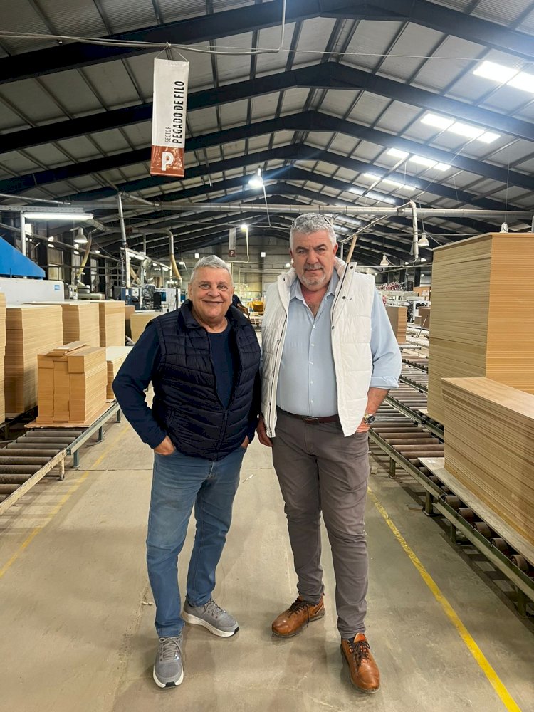 Visita institucional a Valenziana SRL: innovación, diseño y producción nacional de excelencia.